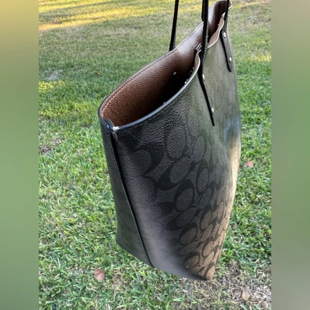 STAR WARS X COACH TOTE BLACK SILVER EUC - Picture 8 of 13